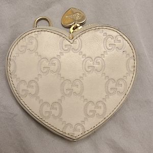 Gucci Heart Coin Purse Guccissima Leather Ivory